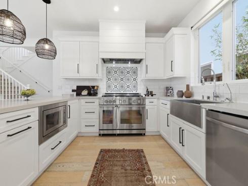 2360 Orange Avenue, Costa Mesa, CA