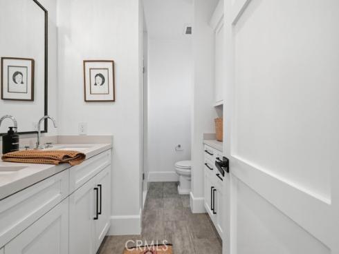 2360 Orange Avenue, Costa Mesa, CA