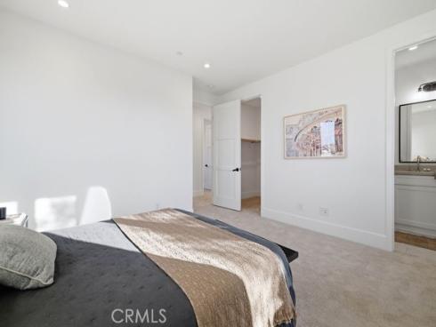 2360 Orange Avenue, Costa Mesa, CA