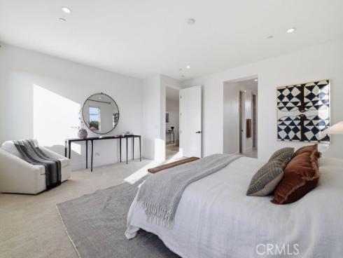 2360 Orange Avenue, Costa Mesa, CA