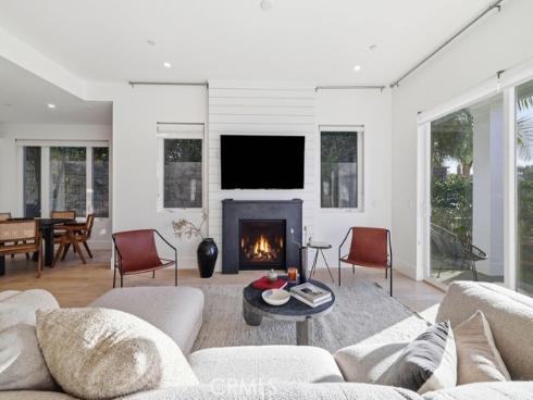 2360 Orange Avenue, Costa Mesa, CA