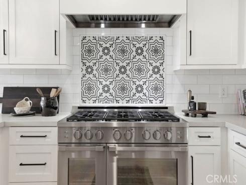 2360 Orange Avenue, Costa Mesa, CA