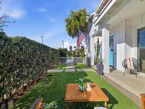2360 Orange Avenue, Costa Mesa, CA