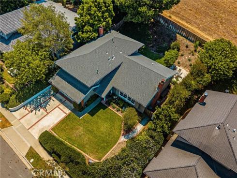 1877  Swan   Circle, Costa Mesa, CA
