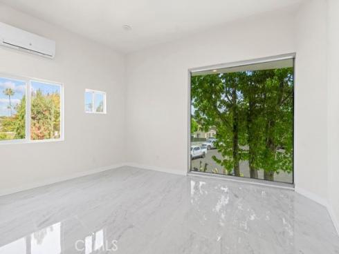 1578  San Bernardino  , Costa Mesa, CA