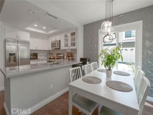 543 Victoria M , Costa Mesa, CA