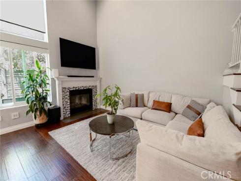 543 Victoria M , Costa Mesa, CA