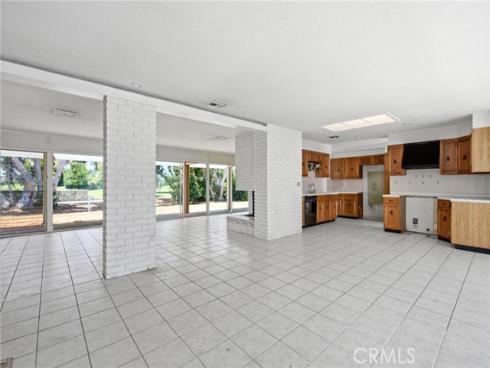 1781 Bahama , Costa Mesa, CA