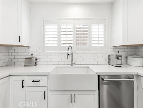 306 Campbell Lane, Costa Mesa, CA