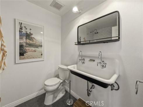 306 Campbell Lane, Costa Mesa, CA