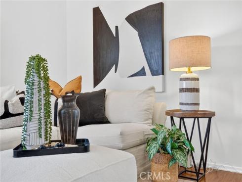 956 W Wilson , Costa Mesa, CA