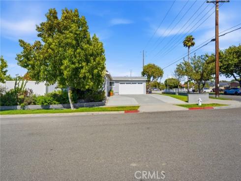956 W Wilson , Costa Mesa, CA