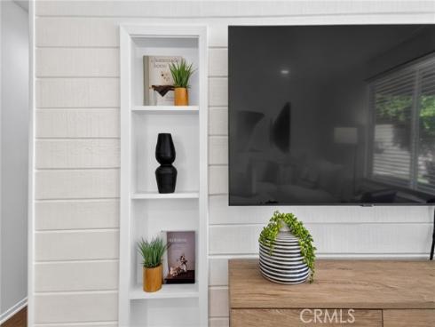 956 W Wilson , Costa Mesa, CA