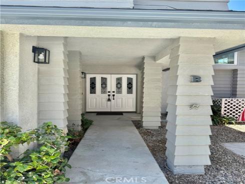 2687 Orange b , Costa Mesa, CA