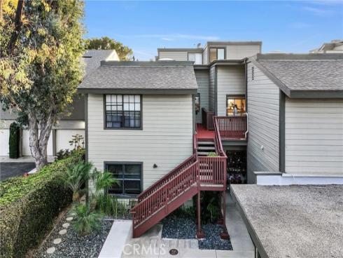 2157  Pacific Avenue  B202 , Costa Mesa, CA