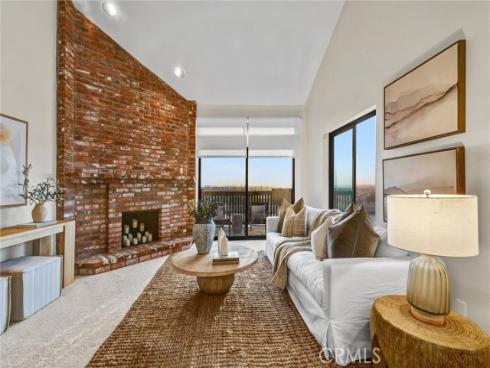 2157  Pacific Avenue  B202 , Costa Mesa, CA