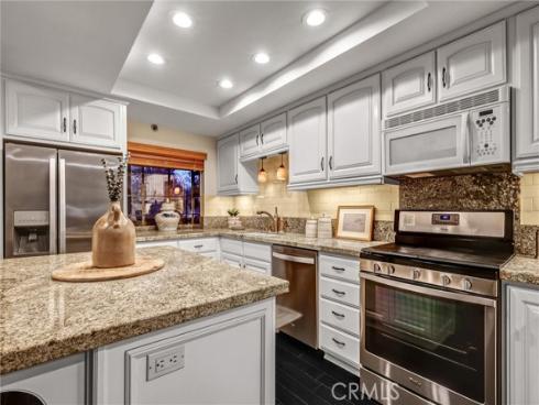 2157  Pacific Avenue  B202 , Costa Mesa, CA