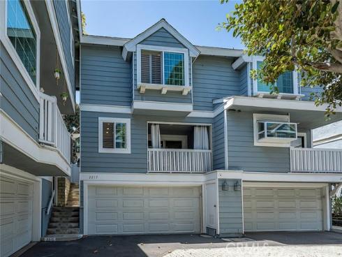 2217 Mayfair Court