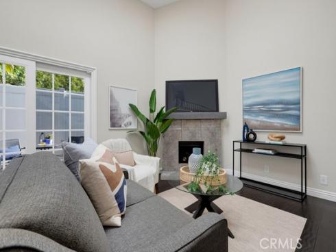 1118 Sandi Lane, Costa Mesa, CA