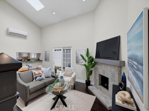 1118 Sandi Lane, Costa Mesa, CA