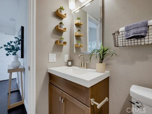 1118 Sandi Lane, Costa Mesa, CA