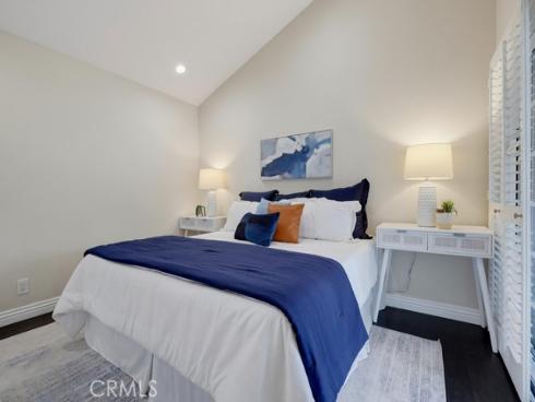 1118 Sandi Lane, Costa Mesa, CA