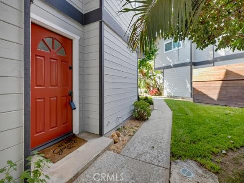 1118 Sandi Lane, Costa Mesa, CA