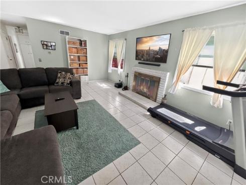 503 Traverse , Costa Mesa, CA