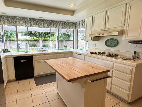 1025 Cannonade , Costa Mesa, CA