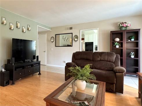 1025 Cannonade , Costa Mesa, CA