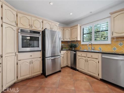 986 Post Road , Costa Mesa, CA