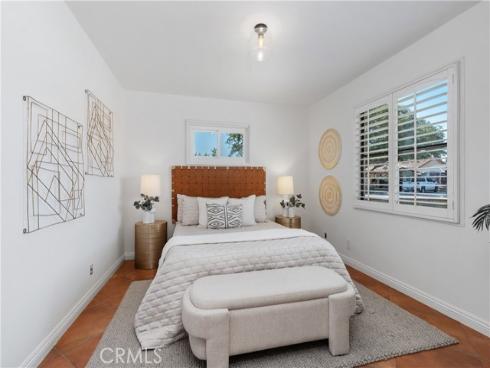 986 Post Road , Costa Mesa, CA