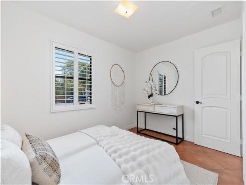 986 Post Road , Costa Mesa, CA