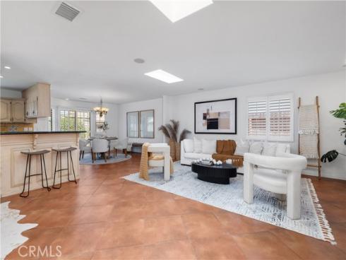 986 Post Road , Costa Mesa, CA