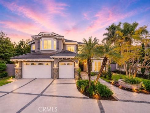 10 Skylark Way