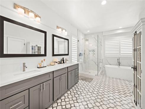 61  Charleston  , Coto de Caza, CA