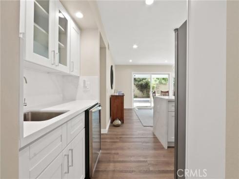 11685 Lakia , Cypress, CA