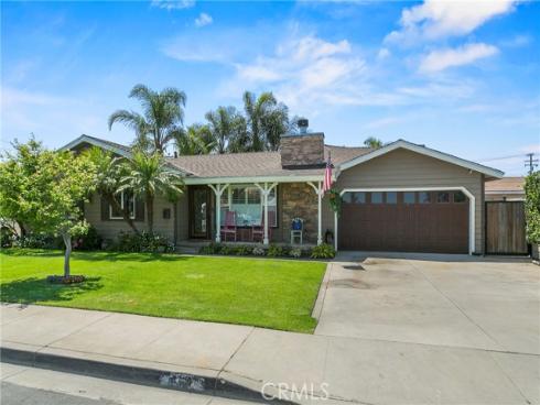 8651 La Homa , Cypress, CA