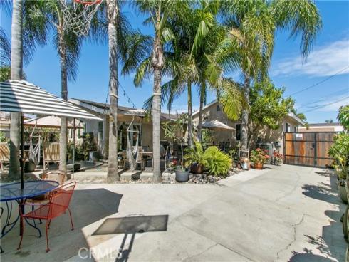 8651 La Homa , Cypress, CA