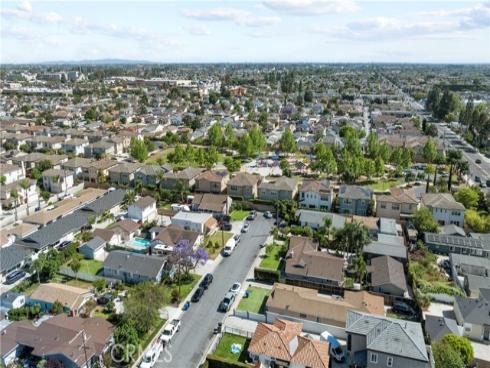 8651 La Homa , Cypress, CA