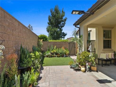 10902 Flora Park Way, Cypress, CA