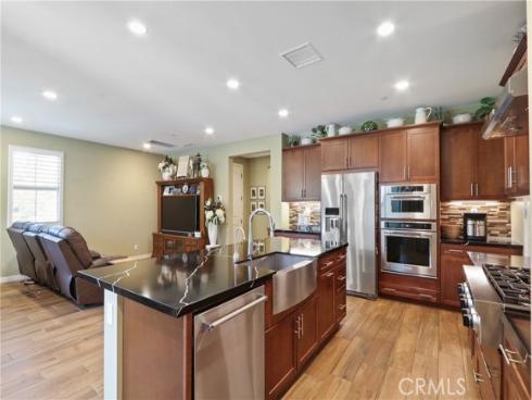 10902 Flora Park Way, Cypress, CA