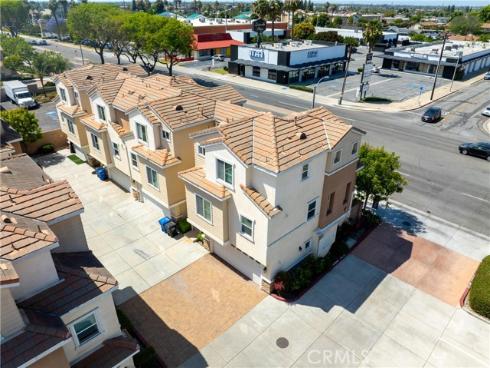 6168 Lincoln , Cypress, CA