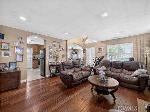 5621 Vonnie Ln , Cypress, CA