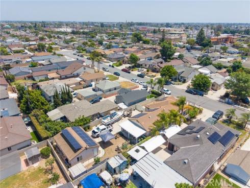 5621 Vonnie Ln , Cypress, CA