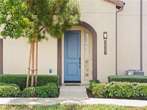 10301 Triple Crown Lane, Cypress, CA