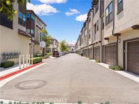 10301 Triple Crown Lane, Cypress, CA