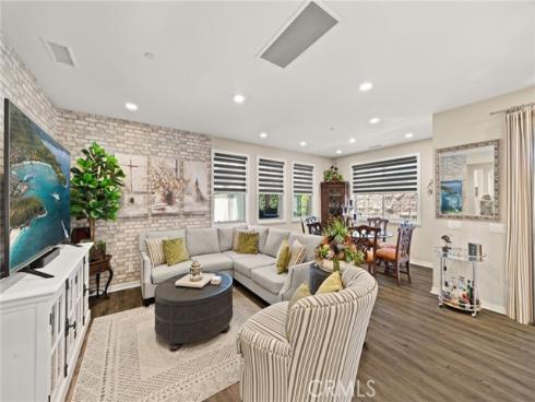 10832 Flora Park , Cypress, CA