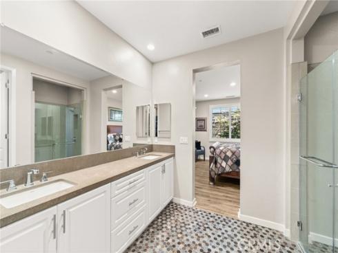 10832 Flora Park , Cypress, CA