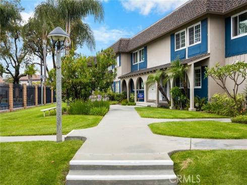 4469  Larwin Ave  , Cypress, CA